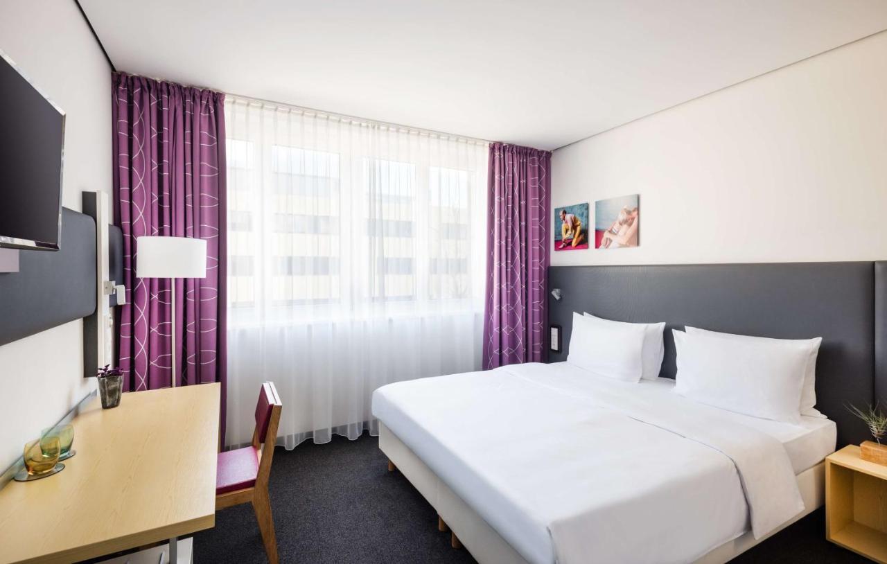 King Room,1415381343:JPEG
